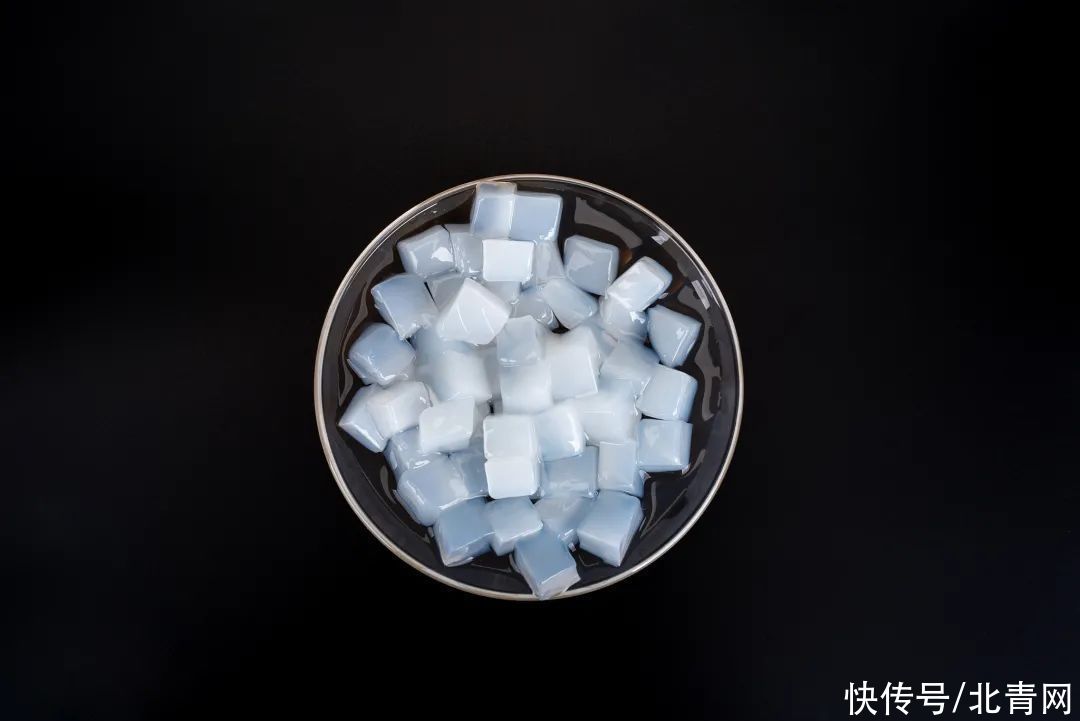 椰子油|蛋白质含量媲美牛奶,钾含量比香蕉更高!这种夏日“王牌”水果,你今年吃了吗?