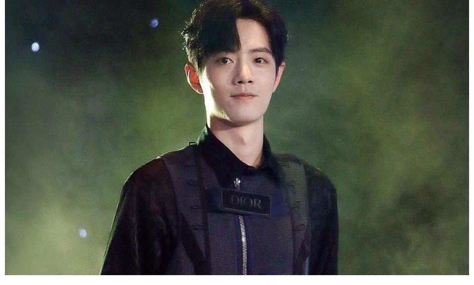 肖战登上报纸,板块超大!四个字说明一切,品牌方再现霸气地广