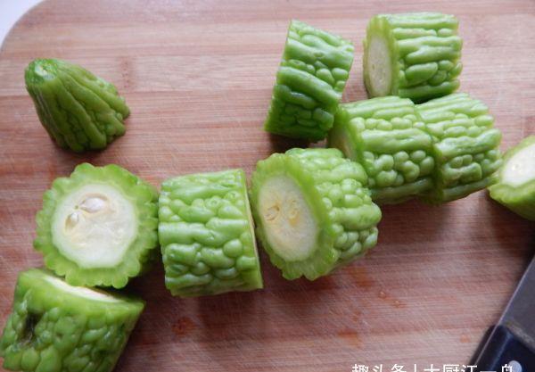 胡萝卜|天热吃蒸菜特养人，分享4道家常蒸菜，简单又好吃，营养不上火