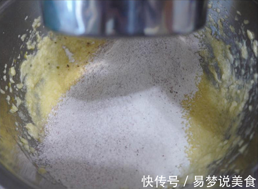 想吃饼干不用买,大厨教你做酥脆香甜的小饼干,做法简单还卫生