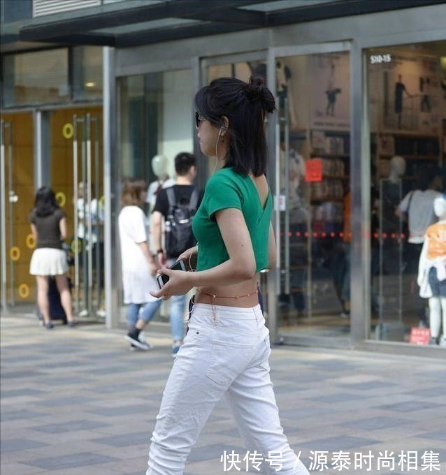 搭配 穿牛仔裤让人大开眼界,可以参考这些,感觉很舒服!