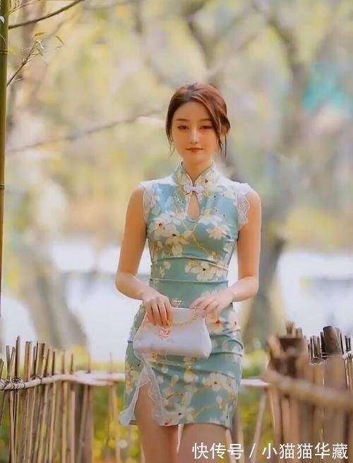 包臀裙 干净清雅的改良旗袍,与自然风景结合,让人过目不忘