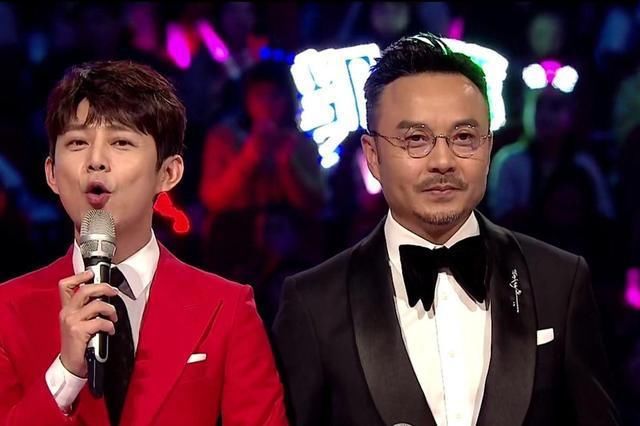 撒贝宁说何炅是他唯一的假想敌，“彩虹屁”？佩服