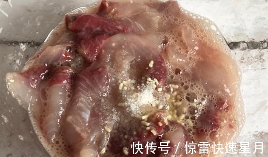 在家做水煮鱼片,制作简单又好吃,几分钟学会!