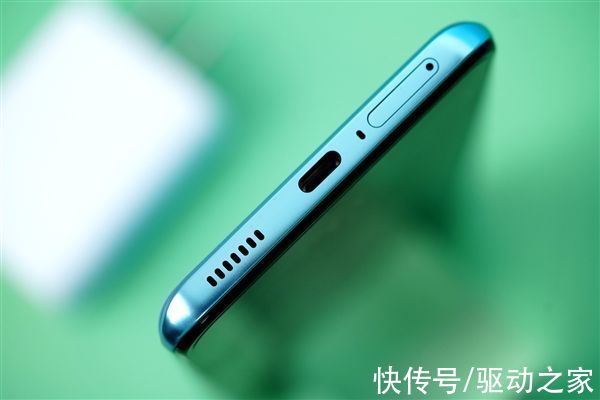 cpu|120Hz高刷+5000大电池 vivo T1电光青图赏