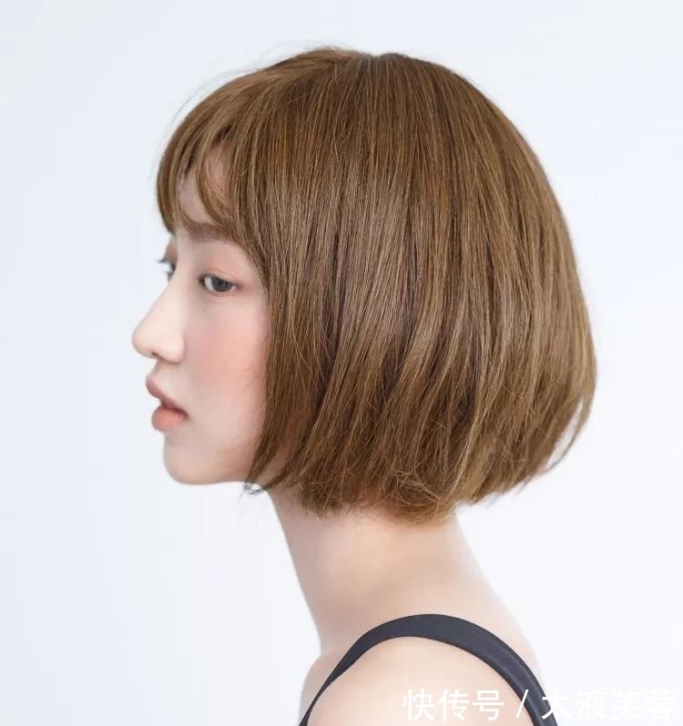 卷发 近年大热的发型要怎么剪?这些人气短发能给你灵感!