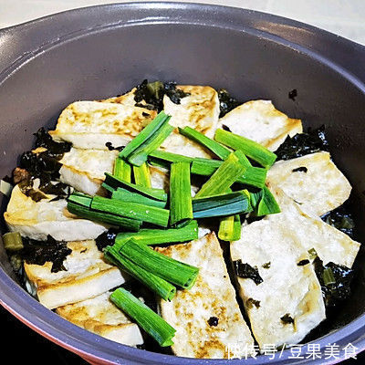 鲜香美味，你从来没吃过的雪菜老豆腐煲