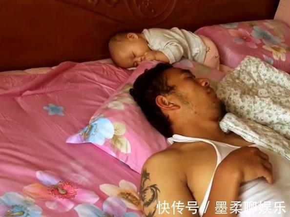 爸爸|爸爸睡觉太沉,一觉醒来发现宝宝不见了,妈妈哭笑不得