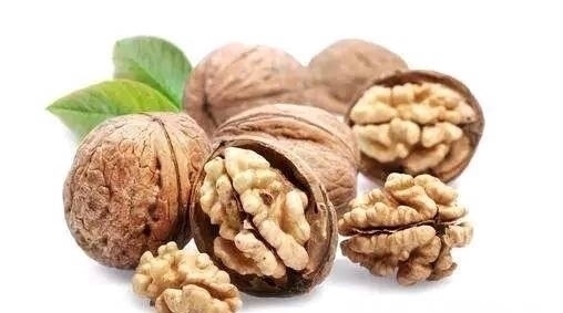 核桃|核桃和此物一起煮,皱纹没了,睡眠好了,让你远离失眠困扰