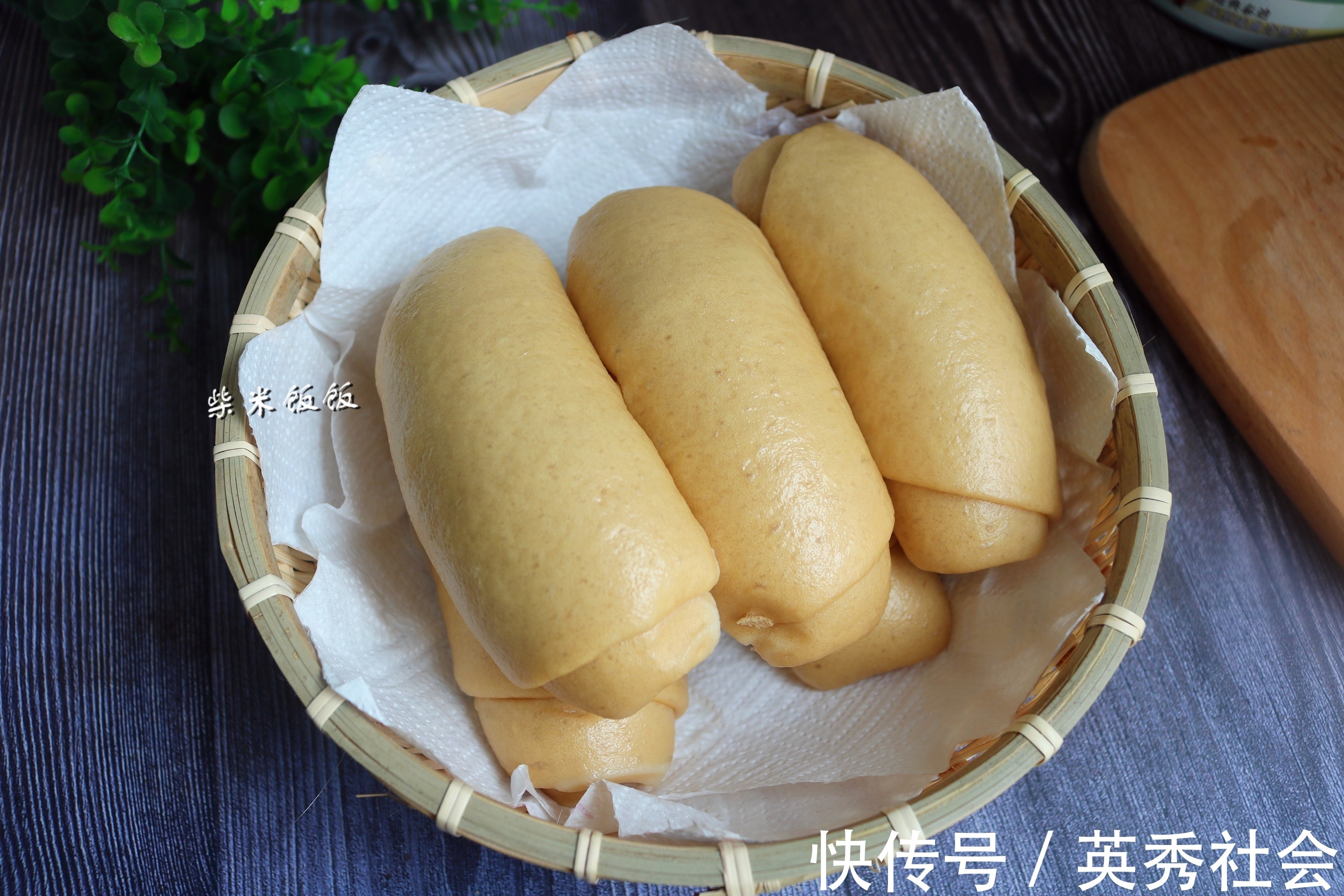 红糖|红糖馒头别买了，用这做法特别简单，不用费劲揉面，个个香软