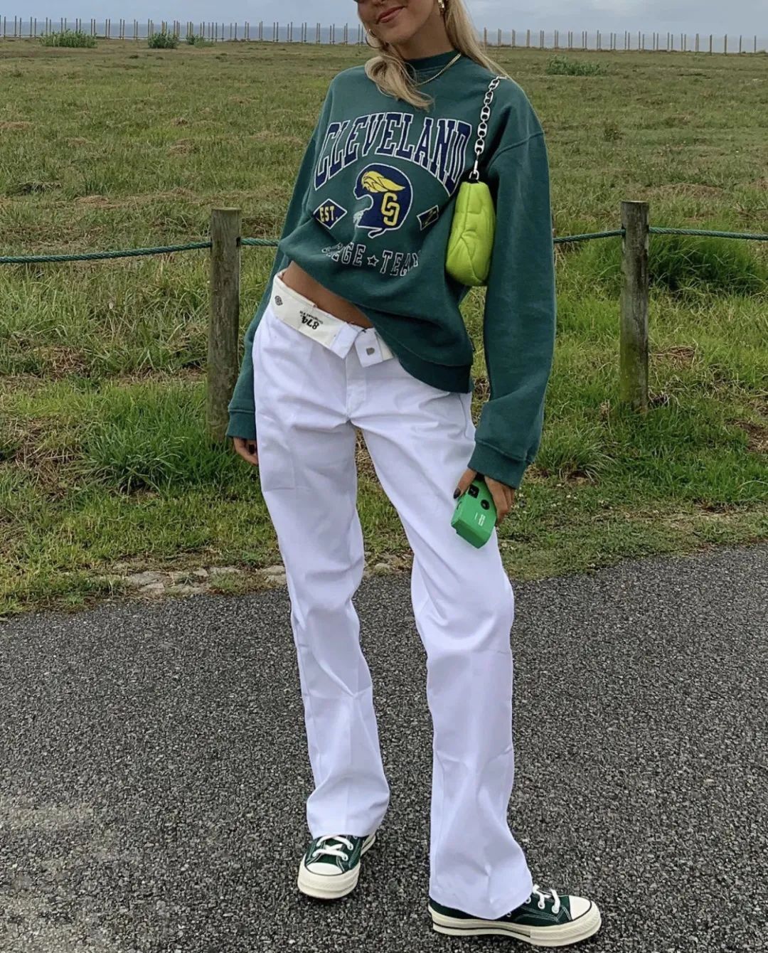 包臀裙|你可以永远相信卫衣，甜酷复古，秋冬必备