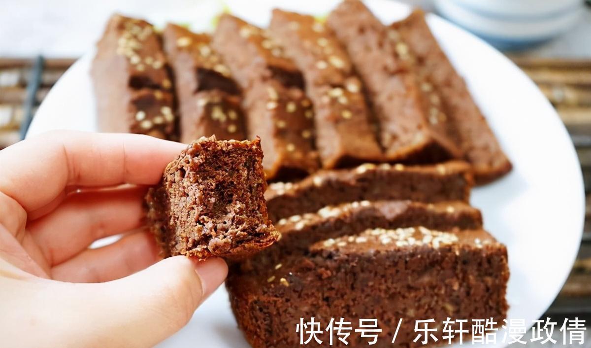 喜欢吃蛋糕，但害怕蛋糕的热量大香蕉磅蛋糕解决你的问题