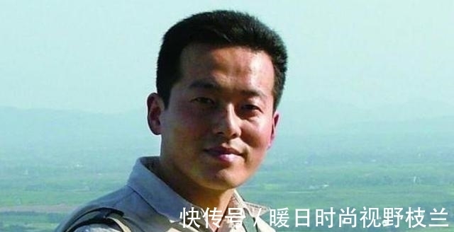 国展@中学老师临摹黄庭坚草书，像胡乱画的草稿纸，结果被列入国展行列