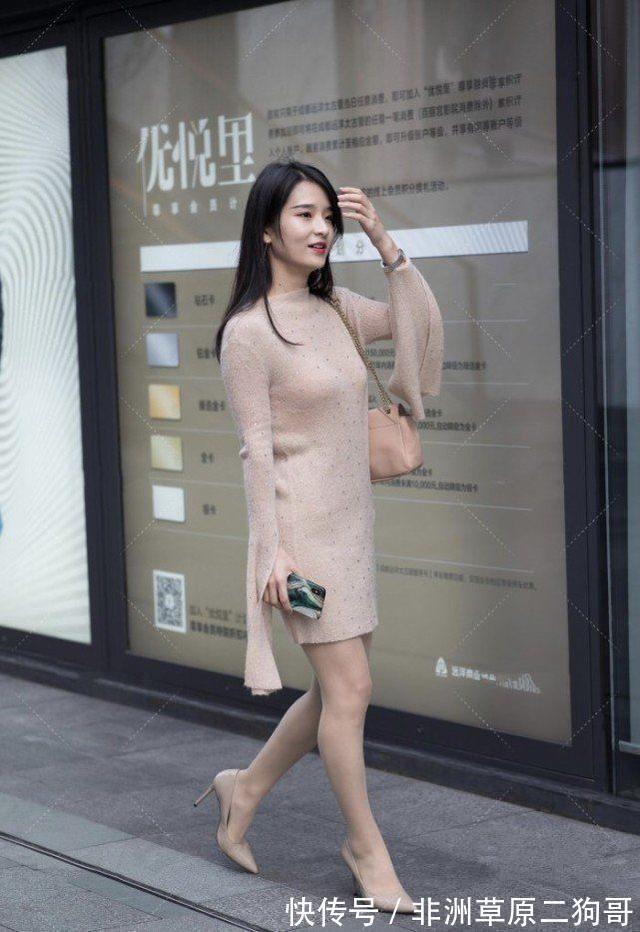 连衣裙|柔软的珍珠白连衣裙,穿起来更优雅,更有女人味