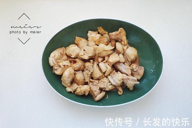 剁椒|秋天这道菜要吃，荤素搭配营养足，儿子吃了一大盘，汤都不放过