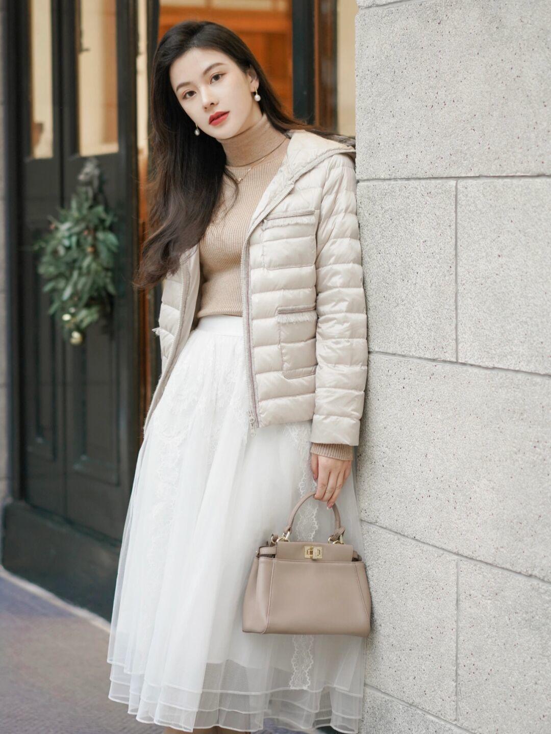造型 兼顾风度和温度的羽绒服穿搭示范,时髦又显瘦,每一套都能照穿