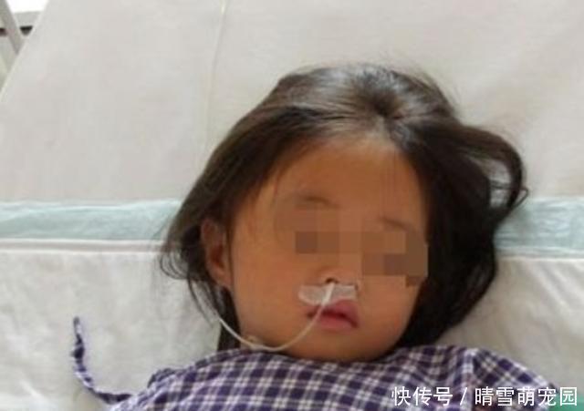 孩子睡觉总是咧着嘴笑，父母带娃去医院检查，医生：幸亏来得及时