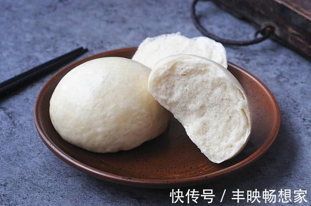 蒸馒头和包子,要学会“三次醒发”,不然出锅后死皮、塌陷口感差