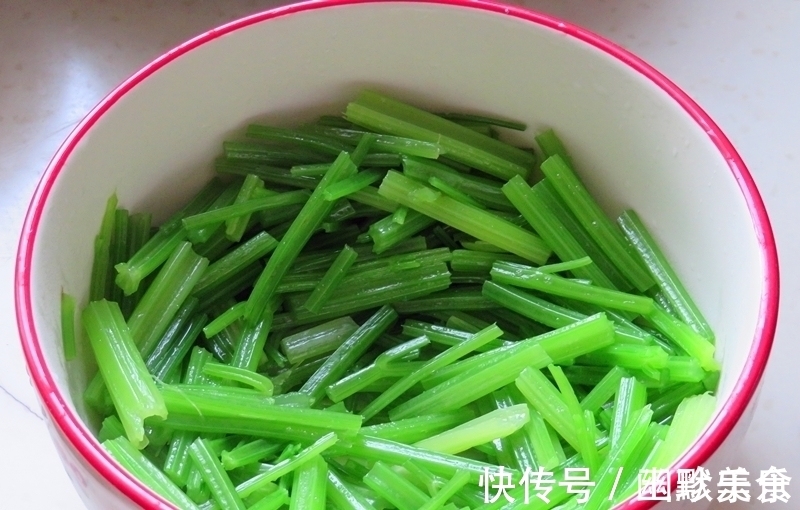 血压|70岁婆婆常年吃不腻的菜，成本2块钱，只花5分钟，吃一次就爱上