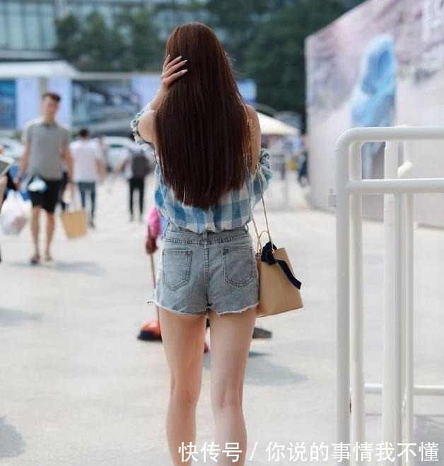 包臀|束腰包臀的瑜伽裤,用心挑选和搭配的女生,提升气质!