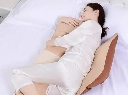 胎儿|孕妇睡觉时,若是频繁出现3个症状,暗示胎儿不舒服