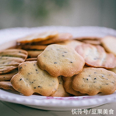 莉莉菲|黑芝麻鸡蛋薄脆饼干（无泡打，哄娃神器）