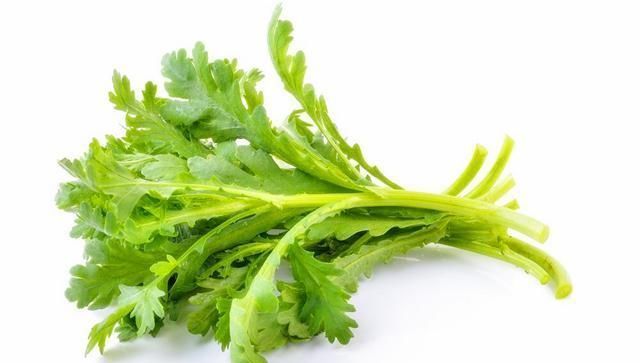 茼蒿|茼蒿的营养价值高,哪几类人不能吃?专家提醒:这几类人需要注意