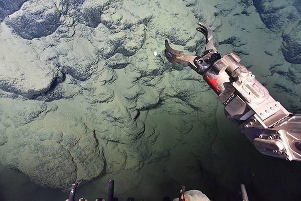 海洋 地球早期的“原始海洋”是什么样子的，它和现在的海洋一样吗