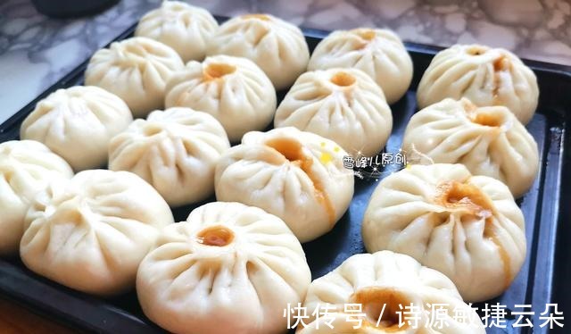 蒸包子我首选这馅润燥又杀菌,鲜香多汁特好吃,出锅连吃4个真香!