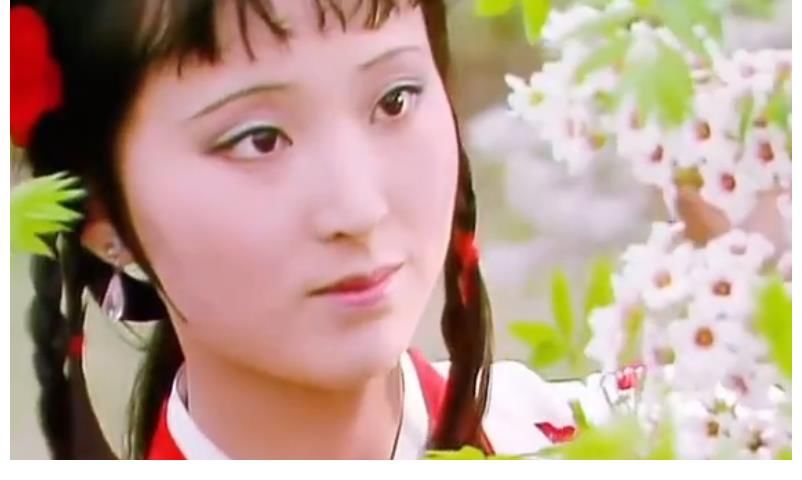 林黛玉|87版《红楼梦》4K超清修复：林黛玉、薛宝钗惊鸿一瞥，美人如画