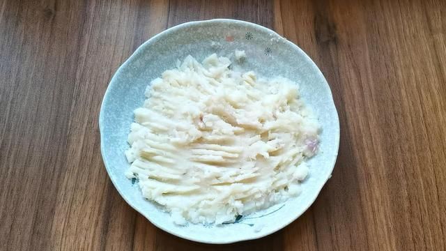 山药球|秋季养生要趁早,健脾养胃的枣泥山药糕,香甜软糯,老少都爱吃