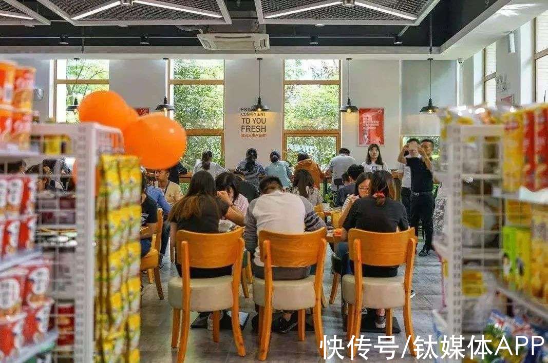 抠门女性联合会|这届年轻人正在背着你偷偷攒钱