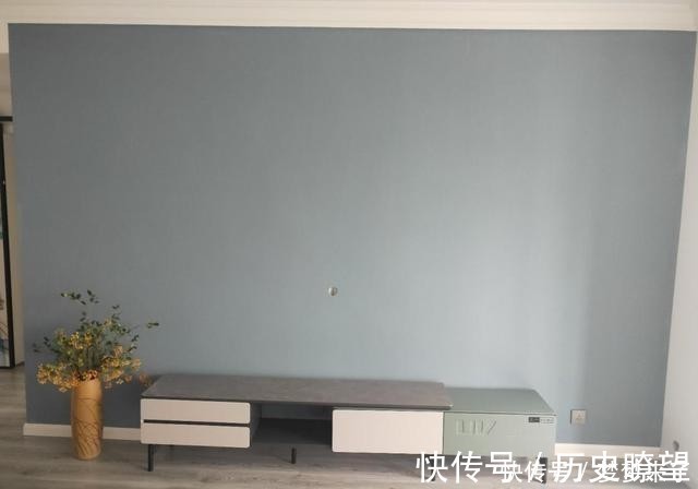 屋主|看她家极简装修,全屋舍弃吊顶,电视墙不做造型,还没家具很漂亮