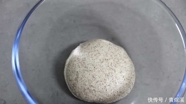 蔬菜|我家早餐爱吃这面包,暄软有嚼劲,煎蛋蔬菜随意放,老人孩子也爱