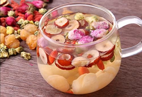 生活中“老得慢”的女人，大多有5个好习惯，占到2个就很不错了