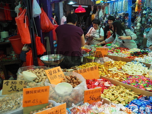 给孩子买零食会把他惯坏?我给娃的不是零食,是甜美的童年记忆
