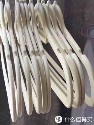 肩部|解决六大痛点!月薪50万收纳师养成记之衣架篇!