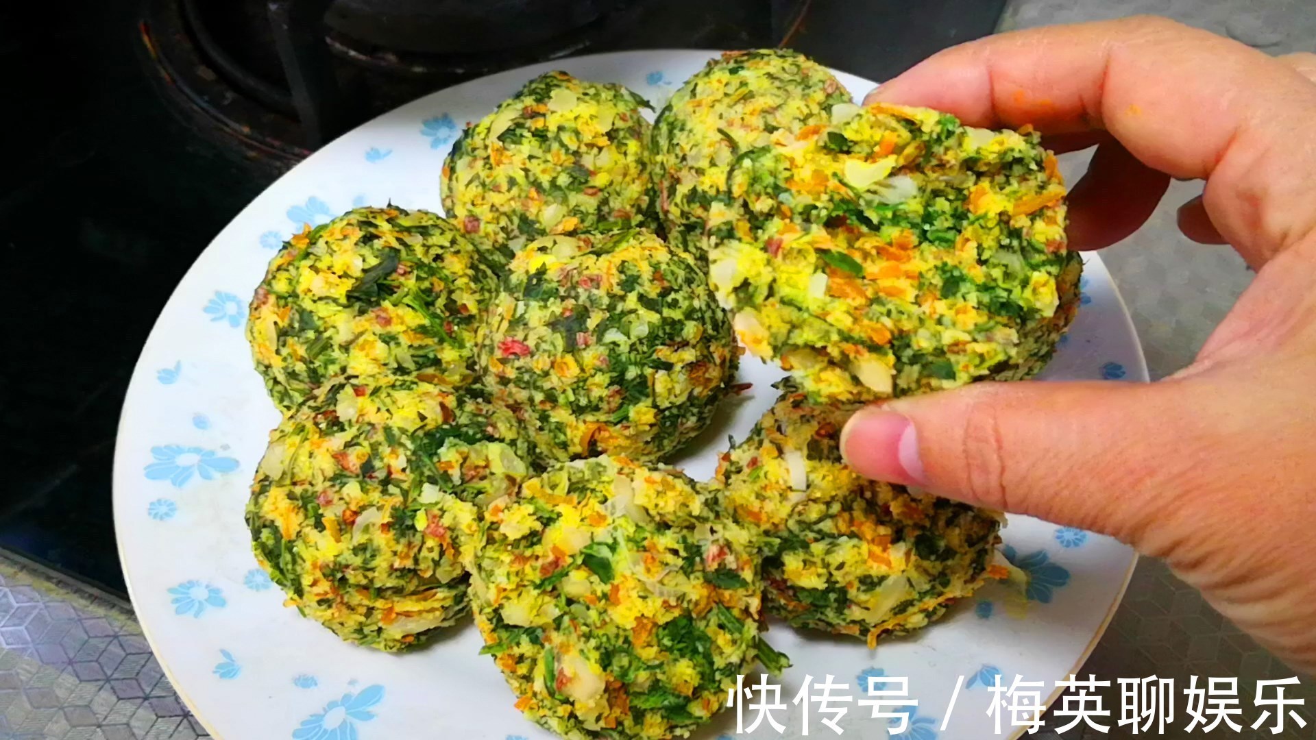 秘制|胡萝卜有营养，很多人却不爱吃，教你秘制新吃法，孩子抢着吃，香