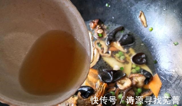 八珍豆腐|八珍豆腐,一道鲜到你灵魂的家常特色菜肴,大家快来了解一下吧!