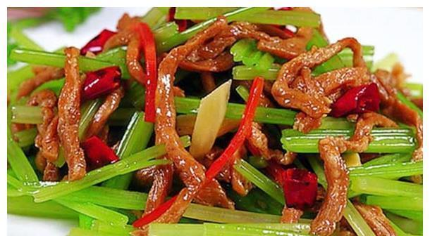 芹菜|9月降温孩子疯狂跑步运动想减肥,多吃清爽菜,开胃减肥瘦身