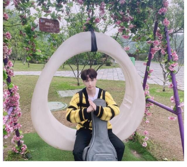 蘑菇|黄磊的“葱油拌面”能申请吉尼斯？看到张艺兴的剩饭，瞬间明白了