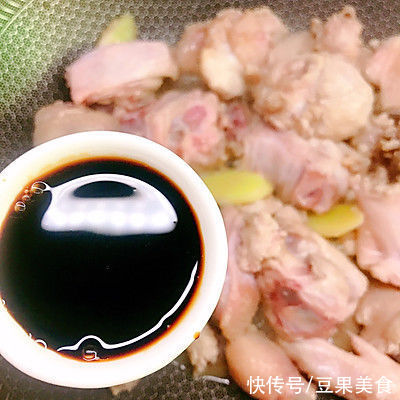 香菇焖鸡|自制香菇焖鸡，再也不用买了