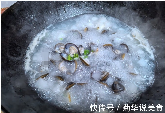 “秋天一碗汤，不用医生帮”，这汤清淡爽口去秋燥，秋天常喝它