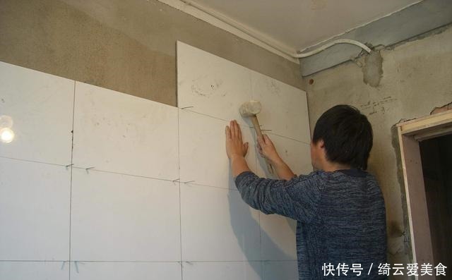 泥瓦工|卫生间铺瓷砖,墙压地还是地压墙?两者有什么区别?哪一种更好?