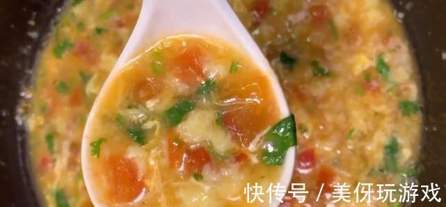 疙瘩汤的做法,酸甜开胃浓稠适中,营养美味易吸收,3块钱1大锅