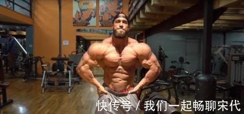 胸肌|怎么才能更快练出胸肌中缝？选错动作，再努力也很难让胸肌增长