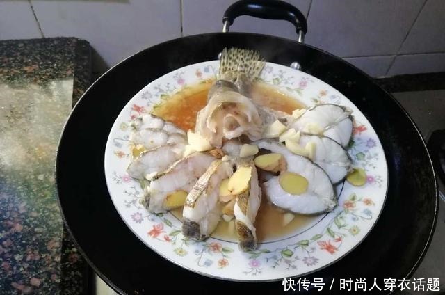 一年四季|一年四季都有桂花鱼,将桂花鱼蒸得如一朵“鯚花”,就应该这样做