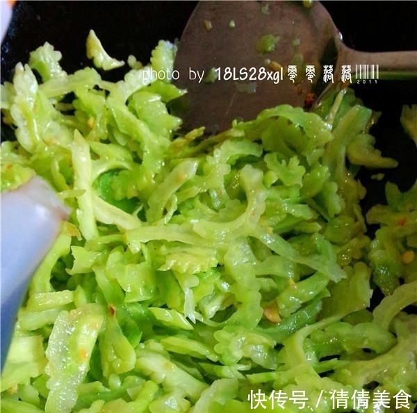 解毒|夏天多吃这菜,清热又解毒,三两下炒一盘,营养又美味,越吃越瘦