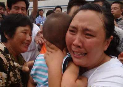 坏人|爸爸寻子14年,先后帮7个孩子找到父母,不料自己的孩子在隔壁村