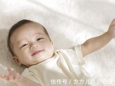 睡眠时间|怎么引导宝宝晚上自主入睡的好习惯,不哄睡不奶睡且不吃夜奶